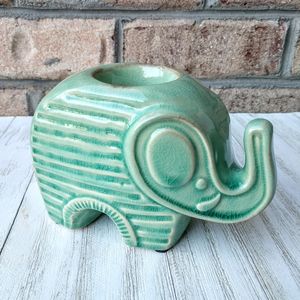 Elephant Tea Light Holder, Excellent Condition. Ceramic 4 inches tall.